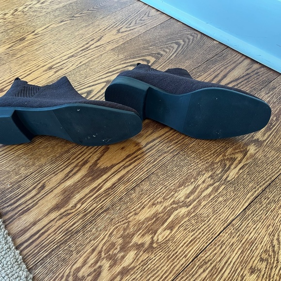 Vivaia size EU 40 (size 9), chocolate, water repellent ankle boots. - Picture 2 of 4